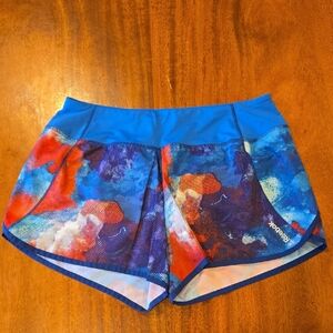 Reebok Women's Blue and Red Athletic Running Shorts Medium